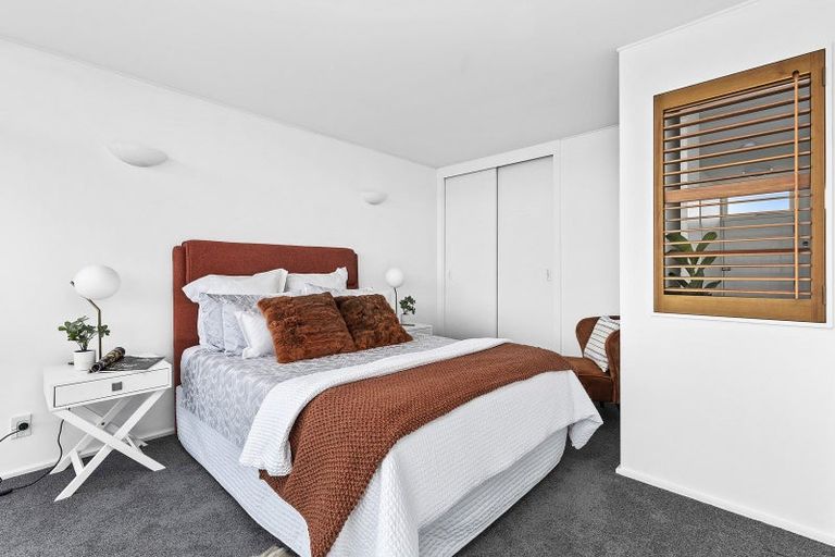 Photo of property in Gateway Apartments, 19 Maida Vale Road, Roseneath, Wellington, 6011