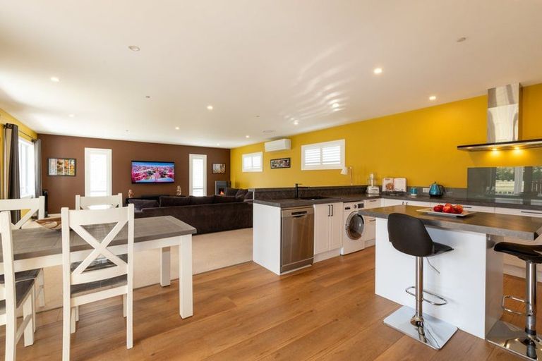 Photo of property in 6 Swansea Street, Middlemarch, 9597