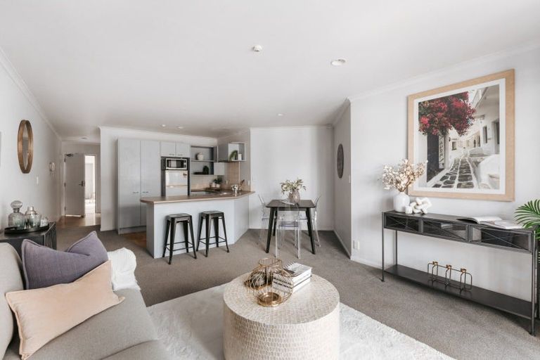 Photo of property in Paramount Apartments, 11/281 Maunganui Road, Mount Maunganui, 3116