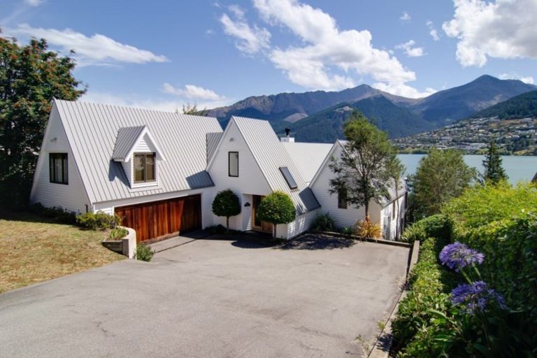 Photo of property in 615 Peninsula Road, Kelvin Heights, Queenstown, 9300