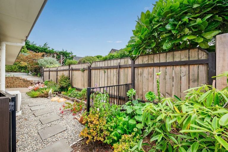 Photo of property in 78 Guildford Drive, Paraparaumu, 5032