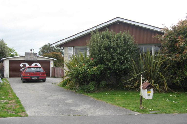Photo of property in 20 Valerie Place, Redwood, Christchurch, 8051