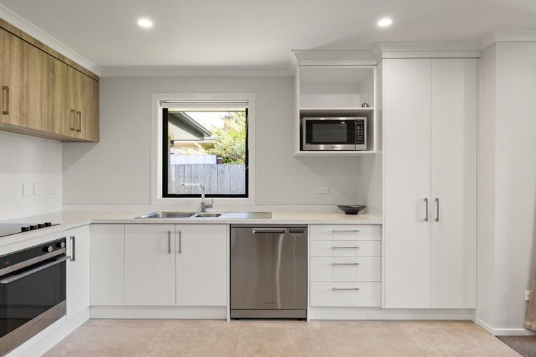 Photo of property in 4/15 Dover Road, Saint Andrews, Hamilton, 3200