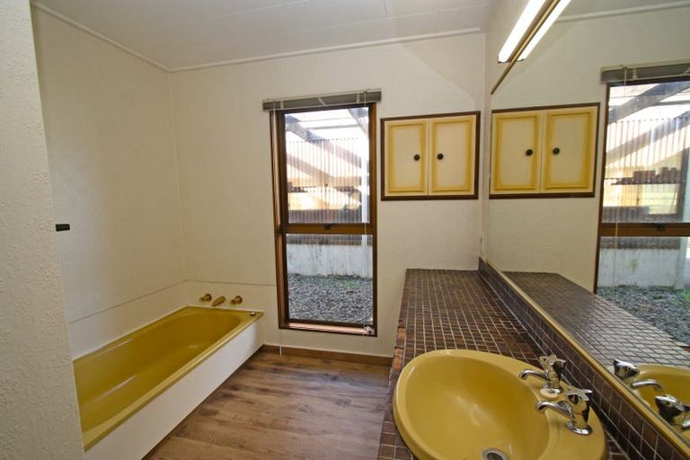 Photo of property in 46 Airport Drive, New Plymouth Airport, New Plymouth, 4373