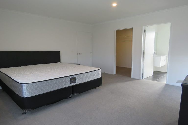 Photo of property in 11 George West Square West, Wigram, Christchurch, 8025