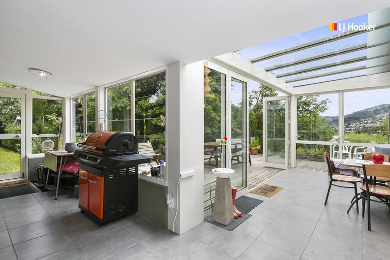 Photo of property in 69 Warrender Street, North Dunedin, Dunedin, 9016