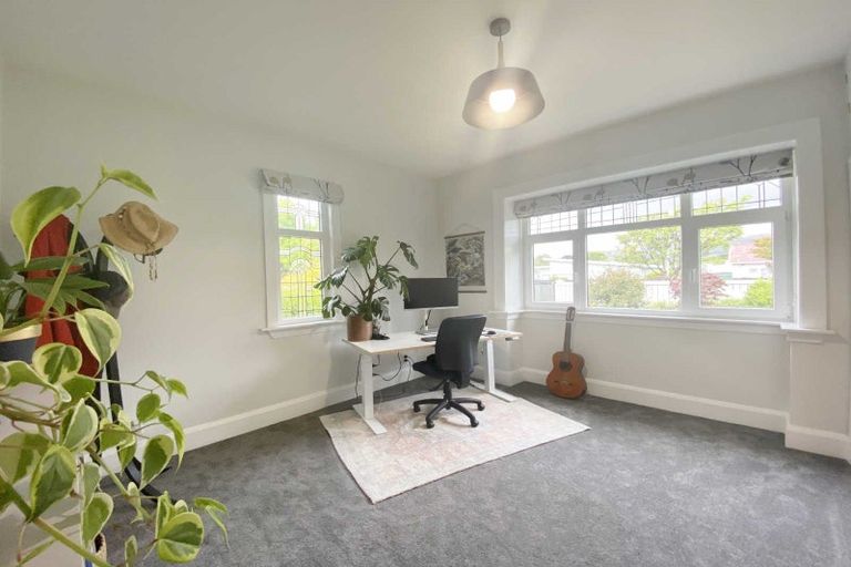 Photo of property in 91 Somerfield Street, Somerfield, Christchurch, 8024
