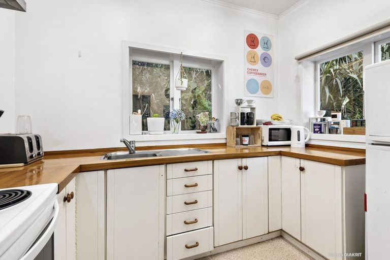 Photo of property in 3a Linwood Way, Island Bay, Wellington, 6023