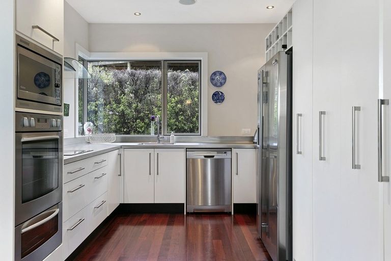 Photo of property in 1/13 Scenic Heights, Acacia Bay, Taupo, 3330