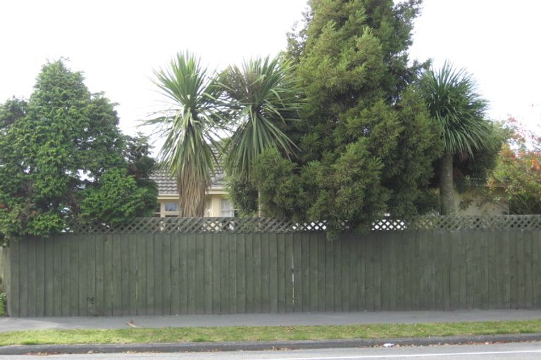 Photo of property in 70 Racecourse Road, Sockburn, Christchurch, 8042