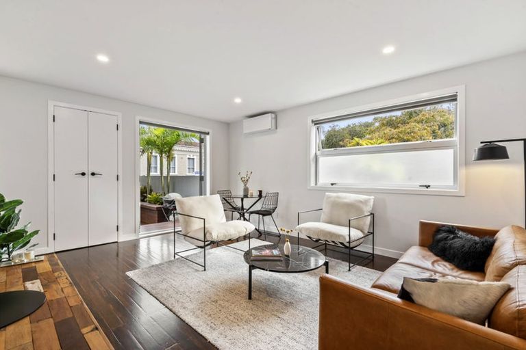 Photo of property in 1/2a Earnoch Avenue, Takapuna, Auckland, 0622