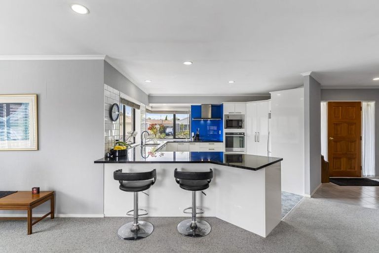 Photo of property in 12 Daria Place, Northpark, Auckland, 2013