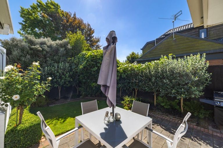 Photo of property in 2/48 Staveley Street, Avonhead, Christchurch, 8042
