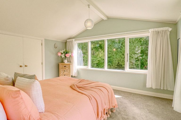 Photo of property in 2/125 Woburn Road, Woburn, Lower Hutt, 5010