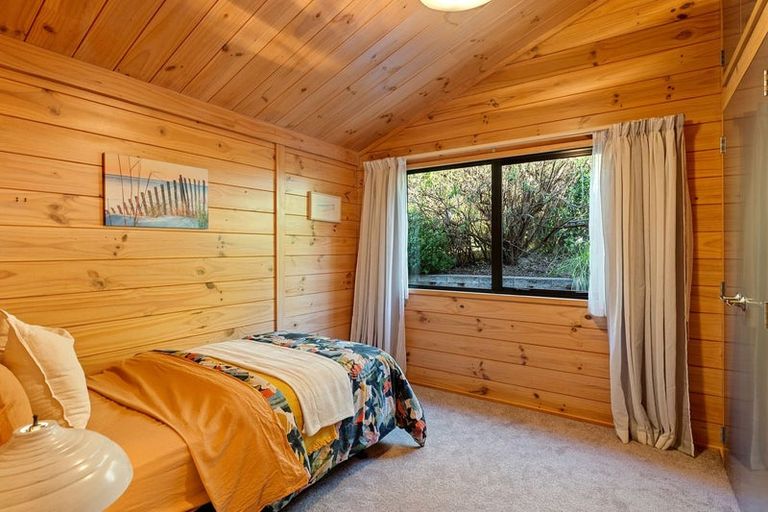 Photo of property in 53d Kotare Street, Waikanae, 5036