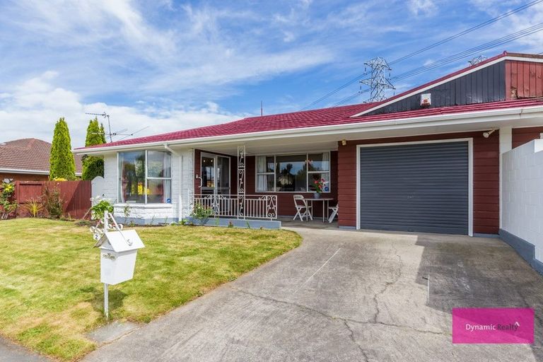 Photo of property in 2 Witbrock Crescent, Burnside, Christchurch, 8053