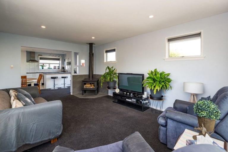 Photo of property in 9 Heathglen Avenue, Parklands, Christchurch, 8083