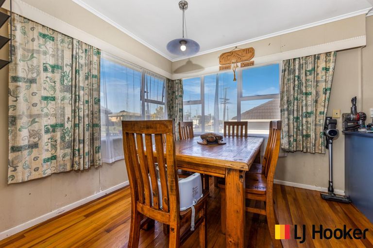 Photo of property in 41 Beaumonts Way, Manurewa, Auckland, 2102