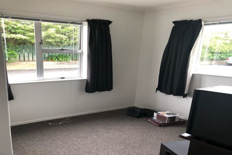 Photo of property in 4/11 Trafalgar Street, Johnsonville, Wellington, 6037