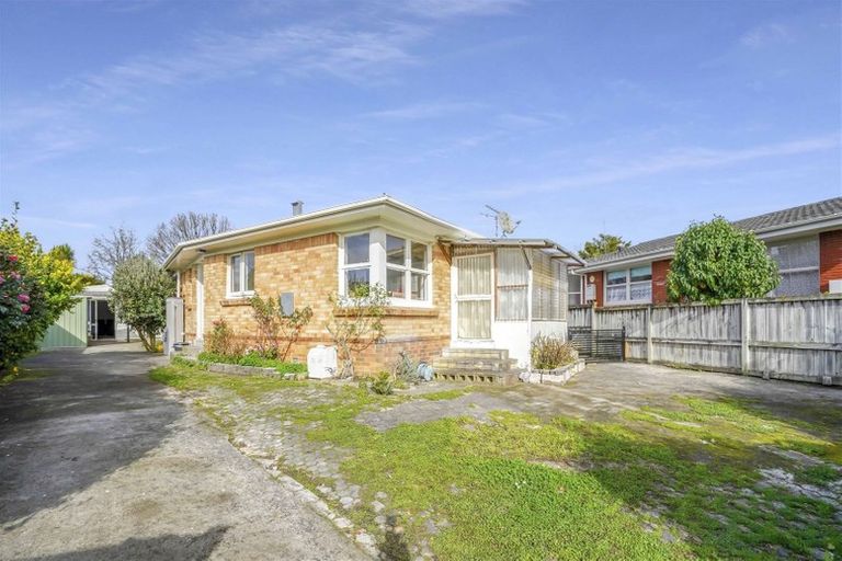 Photo of property in 8 Robert Grigg Place, Hamilton East, Hamilton, 3216