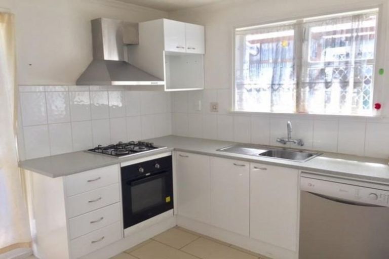 Photo of property in 45g Halver Road, Manurewa East, Auckland, 2102