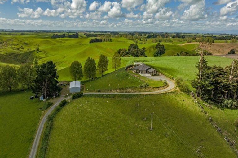 Photo of property in 268 Halcombe Road, Feilding, 4775
