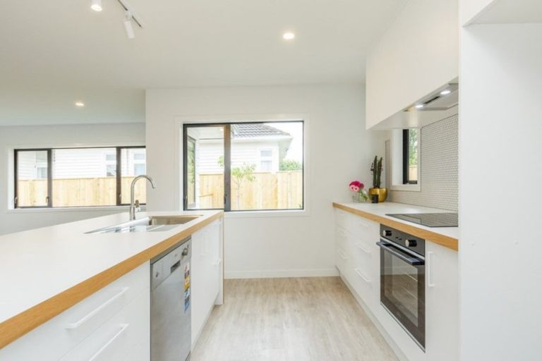 Photo of property in 23 Quinn Road, Levin, 5510