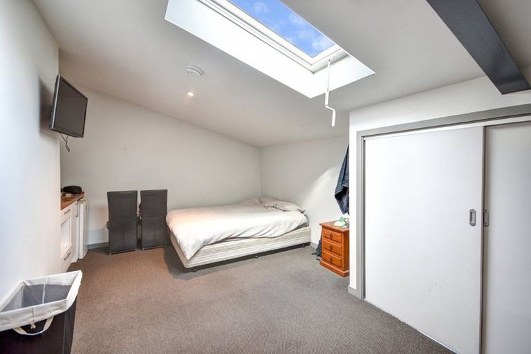 Photo of property in 203 Leith Street, North Dunedin, Dunedin, 9016