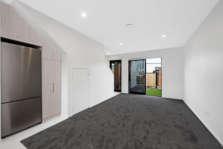 Photo of property in 7/3 Johnston Grove, Taita, Lower Hutt, 5011