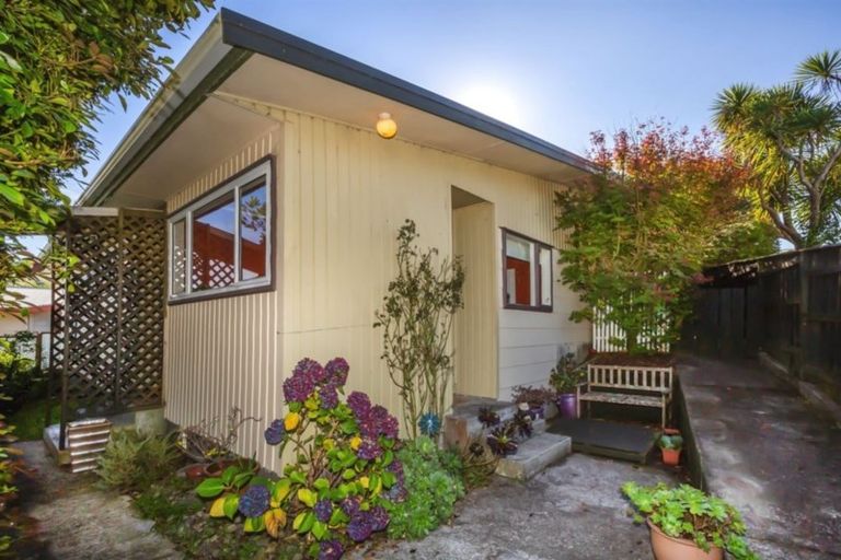 Photo of property in 24a Sea Vista Drive, Pukerua Bay, 5026