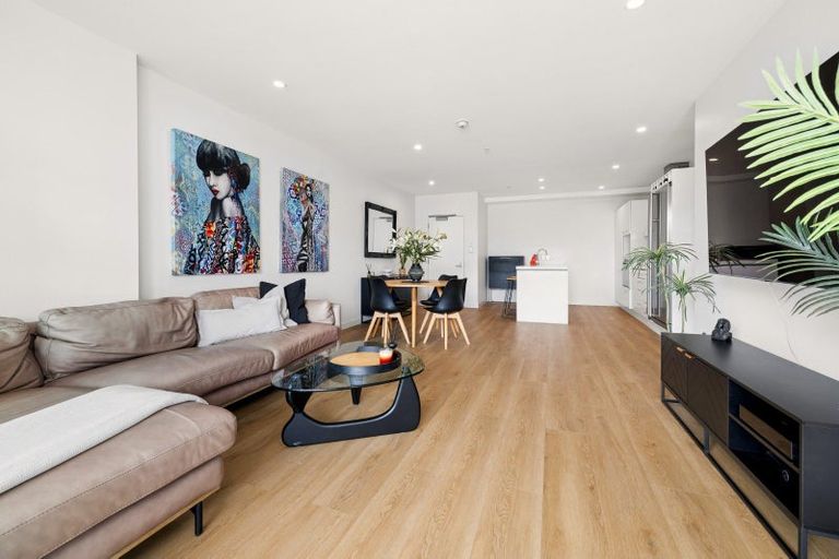 Photo of property in Maison Apartments, 107/16 Huron Street, Takapuna, Auckland, 0622