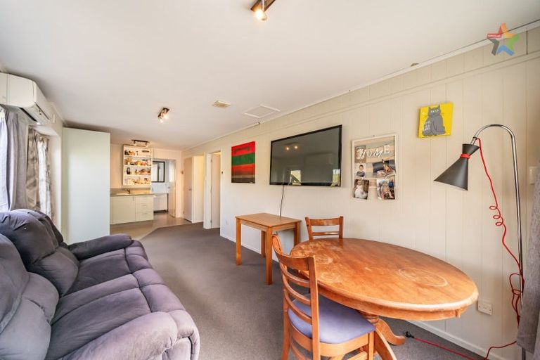 Photo of property in 21 Whitechapel Grove, Stokes Valley, Lower Hutt, 5019