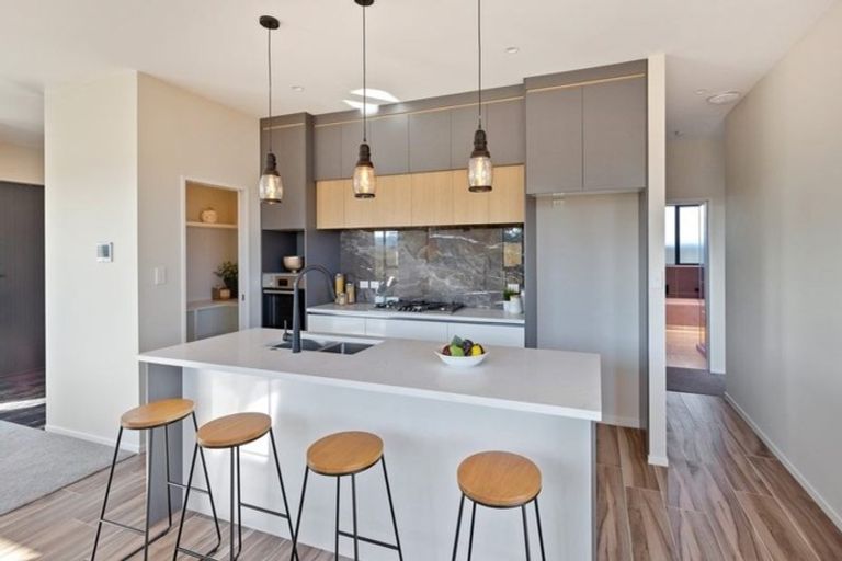 Photo of property in 42 Schoolside Road, Kumeu, 0810