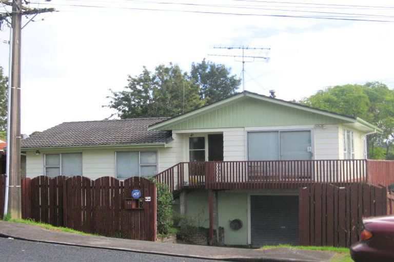 Photo of property in 51 Lincoln Park Avenue, Massey, Auckland, 0614
