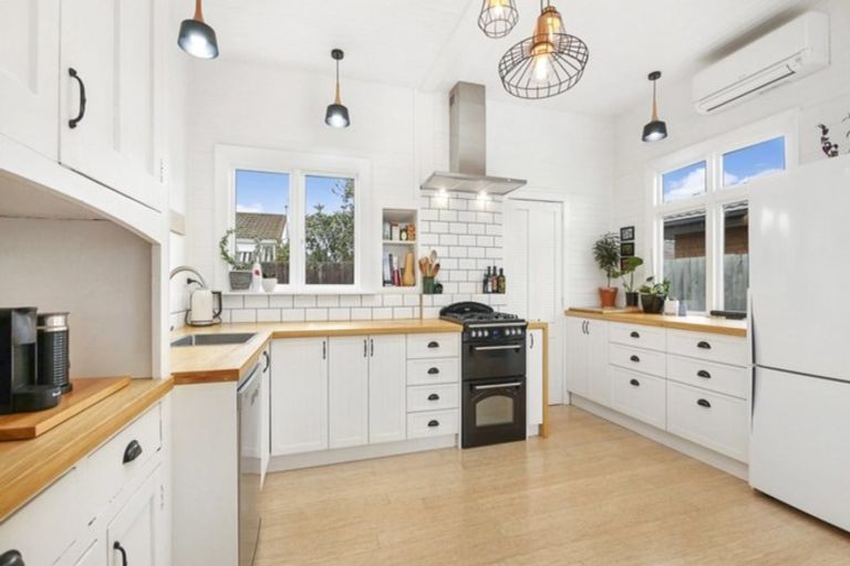 Photo of property in 126 Mackenzie Avenue, Woolston, Christchurch, 8023