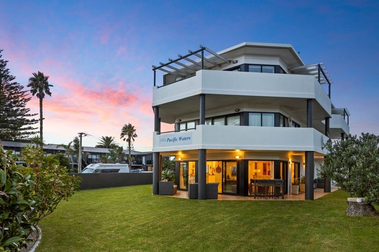 Photo of property in 1/248 Hibiscus Coast Highway, Orewa, 0931