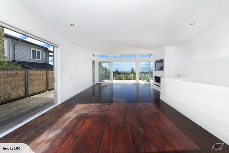 Photo of property in 151 Birkenhead Avenue, Birkenhead, Auckland, 0626