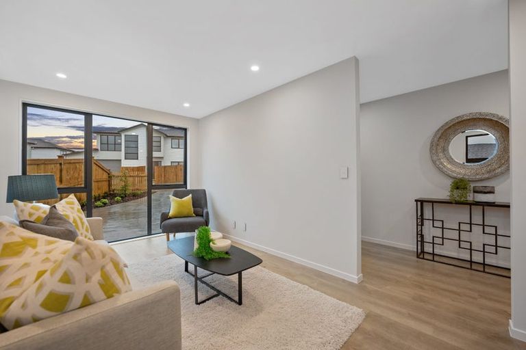Photo of property in 4 Whale Bay Rise, Gulf Harbour, Whangaparaoa, 0930