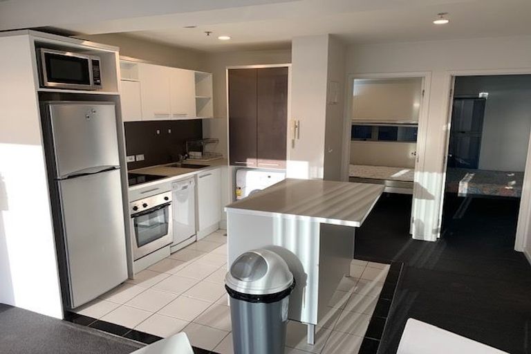Photo of property in Alpha Apartments, 502/17 Vogel Lane, Auckland Central, Auckland, 1010