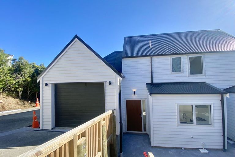 Photo of property in 11 Himalaya Crescent, Khandallah, Wellington, 6035