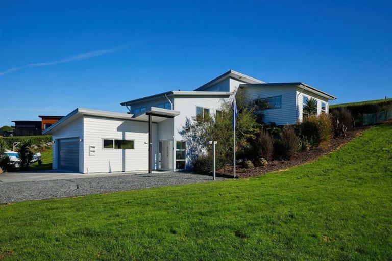 Photo of property in 16 Swyncombe Place, Kaikoura Flat, Kaikoura, 7371