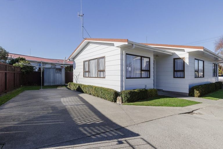 Photo of property in 1 Laurel Place, Awapuni, Palmerston North, 4412