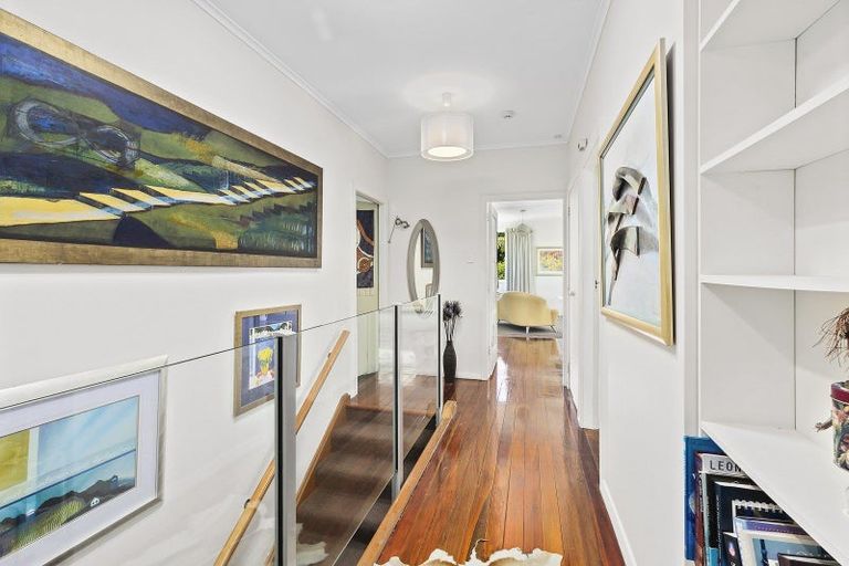 Photo of property in 21 Ngaio Gorge Road, Ngaio, Wellington, 6035