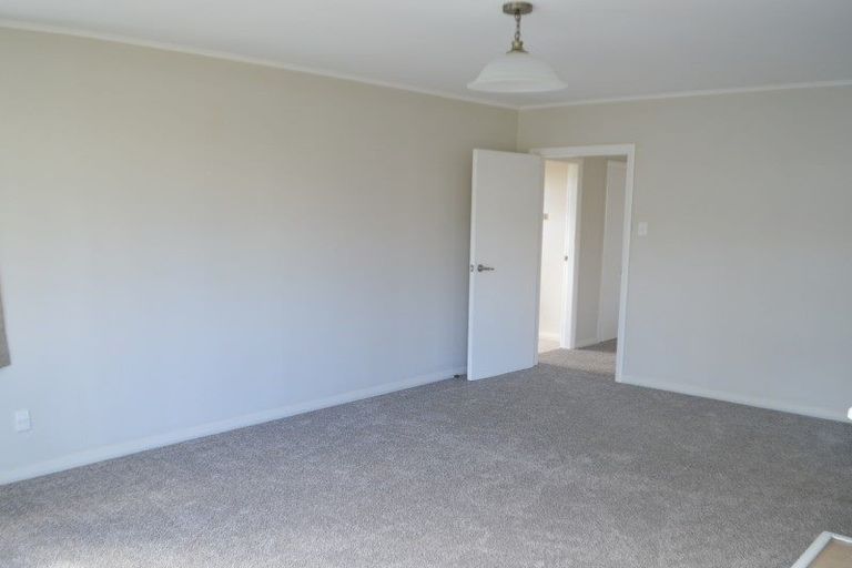 Photo of property in 4 Muturangi Grove, Elsdon, Porirua, 5022