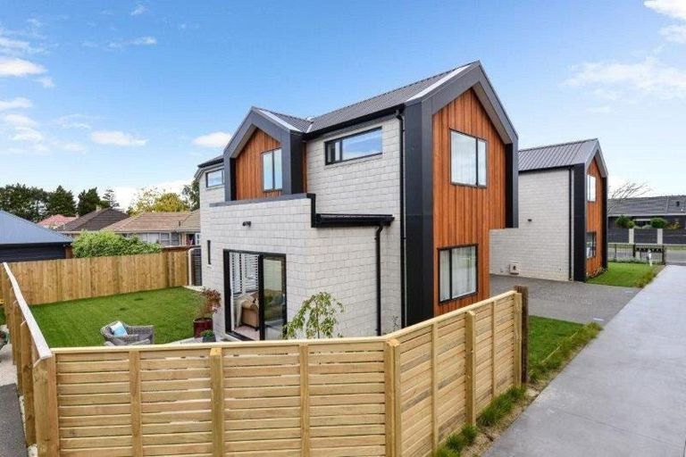 Photo of property in 5/47 Braid Road, Saint Andrews, Hamilton, 3200