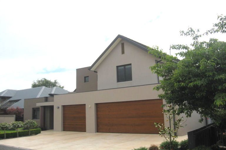 Photo of property in 7 Oaktree Lane, Bishopdale, Christchurch, 8053