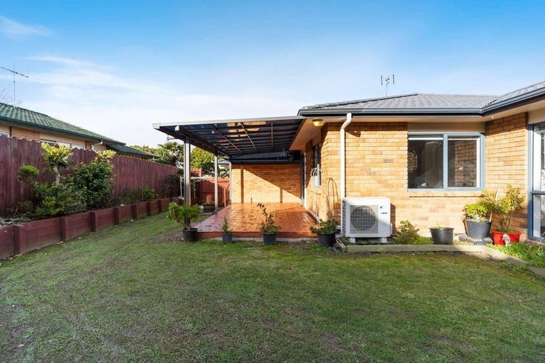 Photo of property in 7 Reremanu Place, Weymouth, Auckland, 2103