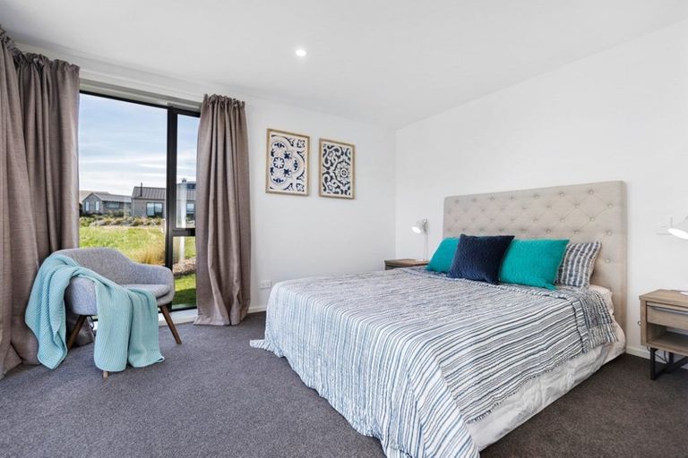 Photo of property in 19 Hackett Road, Jacks Point, Queenstown, 9371