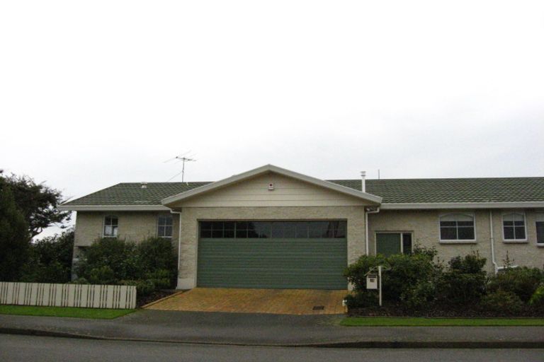 Photo of property in 16 Moana Street, Rosedale, Invercargill, 9810