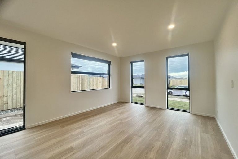 Photo of property in 25 Llew Summers Street, Belfast, Christchurch, 8051